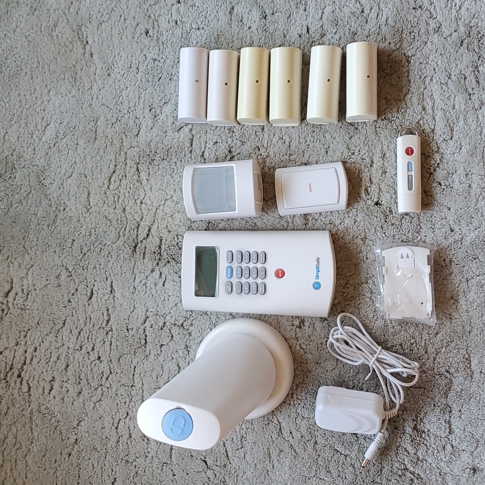 Simplisafe alarm system parts, generation 1 - as is